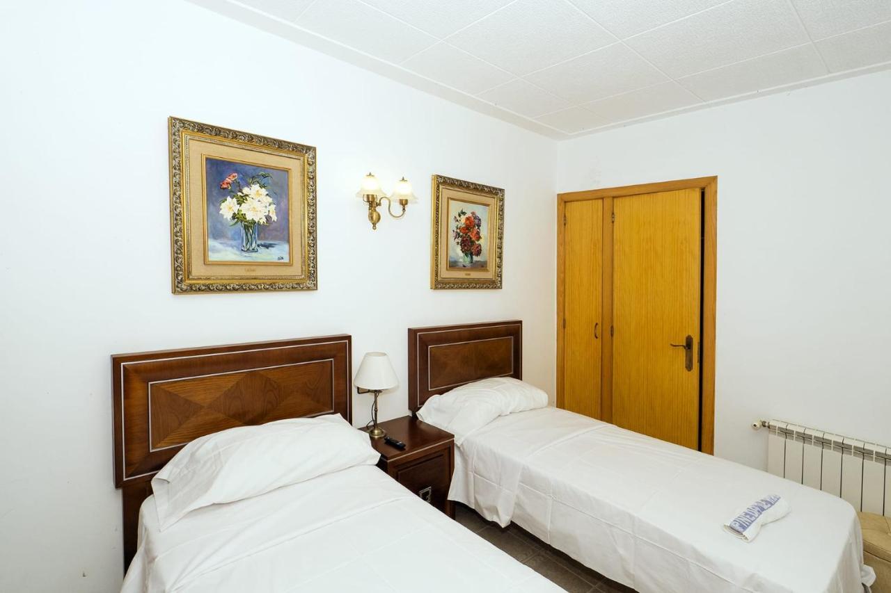 L'Hostalet Guesthouse Pineda de Mar Exteriör bild